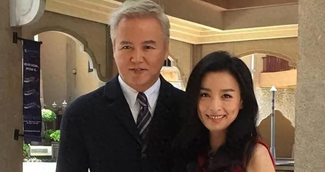 大快人心！花17亿买“楼”害人的张庭夫妇，如今下场凄惨