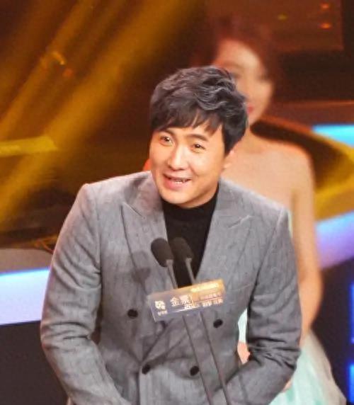 脸部塌方、发腮油腻，这些曾经迷倒万千少女的男神你还记得吗？