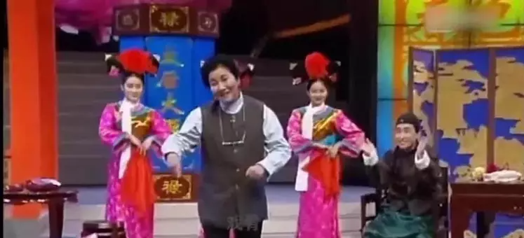 小品|春晚小品的不好笑,是网络梗带来的“悲哀”