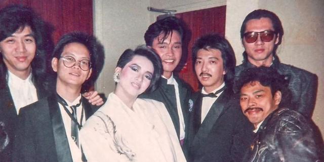 害了草蜢乐队的，从来都不是梅艳芳，而是三人的“不对付”