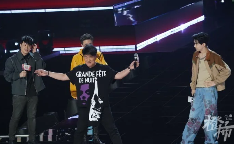 谁都搬不动的《好声音》这么快就被四位新导师“整治”明白了！