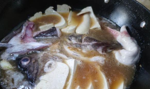 |立冬前后,这种海鱼大量上市,5元一斤,美味实惠,遇到别错过