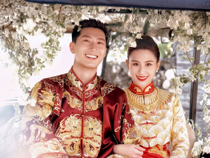 何超莲|何超莲分享整场婚礼最幸福是看到了蝴蝶，解密嫁给窦骁因为射手座