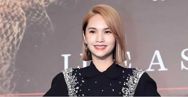 杨丞琳出事了？官方点名“软封杀”，网友喊话李荣浩：快离婚！