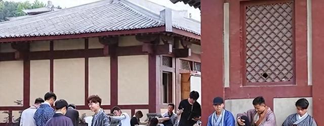 揭秘20万群演不为人知的一面：美女泛滥、懒汉遍地，裸替一天8000