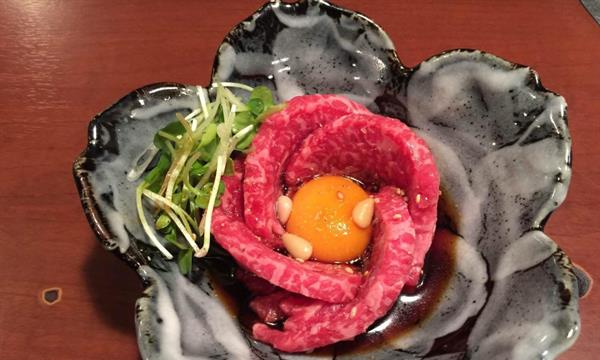 米饭|为什么牛肉可以吃三分熟，猪肉和鸡肉却禁止生食？实话说是拼人品