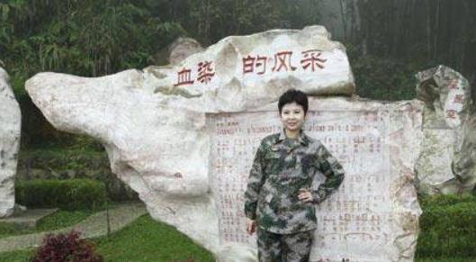 从歌坛天后到“无人问津”的董文华，她跌落的口碑终究还是回不去