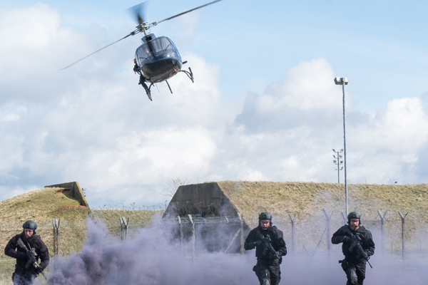 行动之王,与你共赴惊险之旅,美国枪战电影《天使陷落》