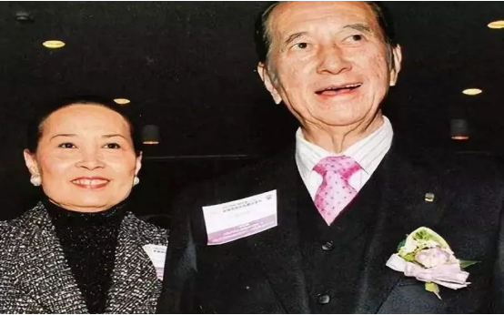 何鸿燊|“赌王”二房太太，家产风波，比电影还精彩