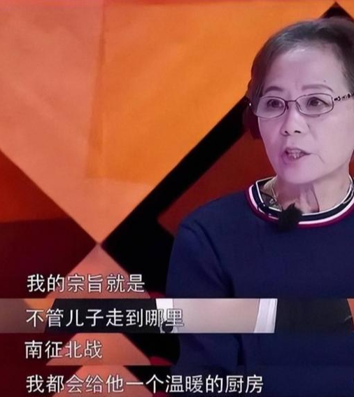 强拆儿子3段姻缘!让44岁“孩子”躺狗窝大哭,她依然不后悔!