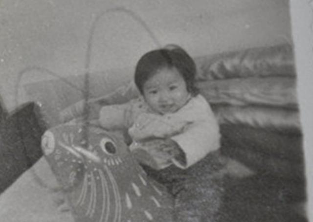 著名主持人魏笑:新婚24小时离世,丈夫至今未娶,父亲仍在怀念她