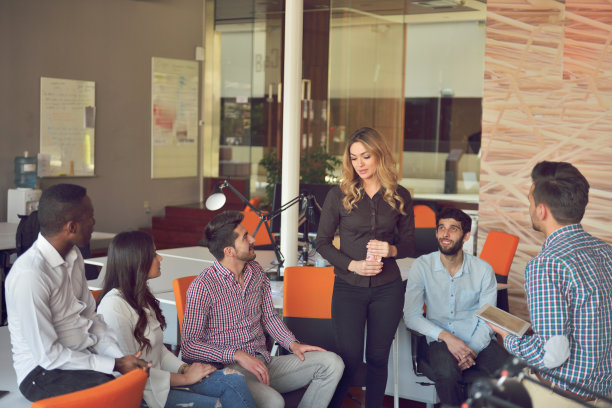 情感|如何在职场中处理情感问题