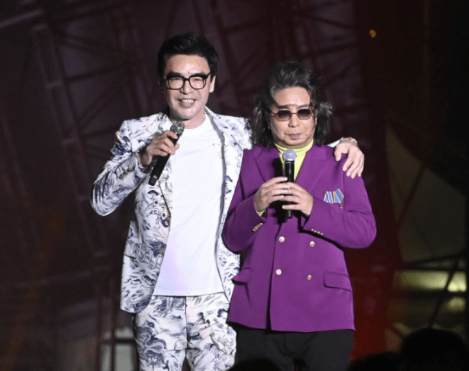 林敏聪|钟镇涛与林敏聪温馨合唱后突然摔倒，事后报平安