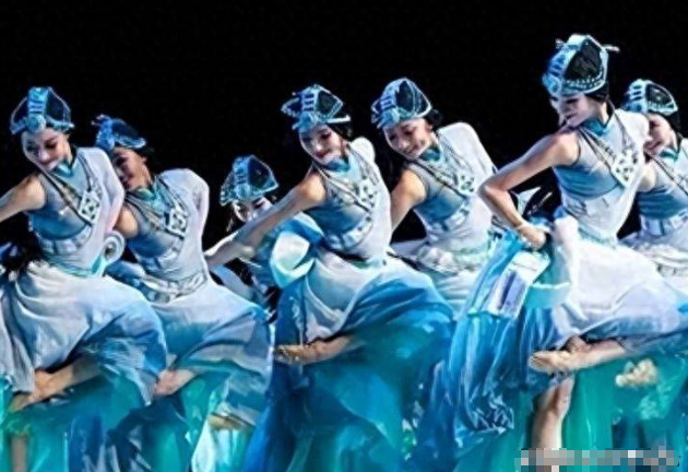 揭开恒大歌舞团神秘面纱, 团长白珊珊仙女下凡 一赌便是整个青春