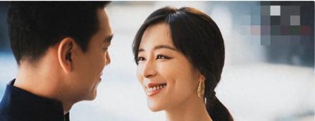 事实证明，被“导演太太团封杀”的张静初，早已走上了另一条大道