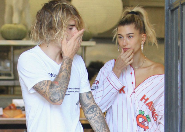 罗京民|“海狸”海莉比伯陷“傻脸”赛琳娜模仿风云