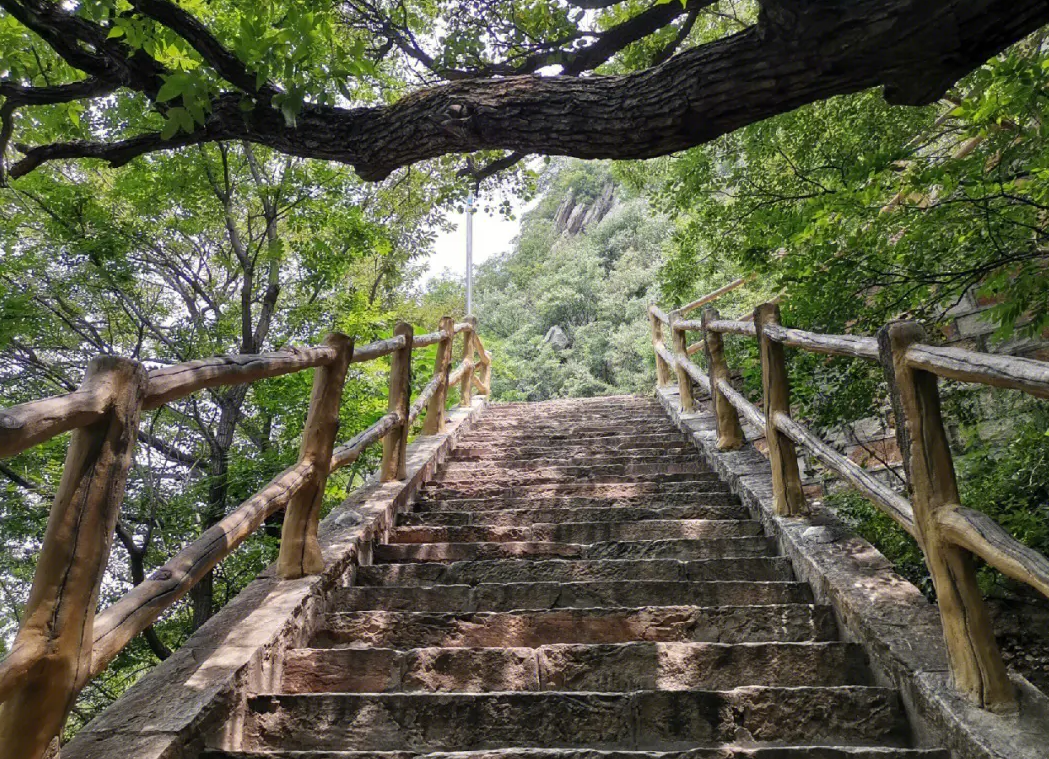 嵩山|嵩山：历史的叠影与自然的交响