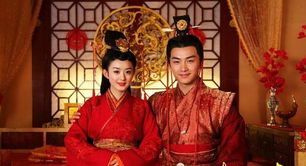 陈晓|2023年陈晓开启霸屏模式,5部新剧蓄势待发,搭档女主全是顶流!