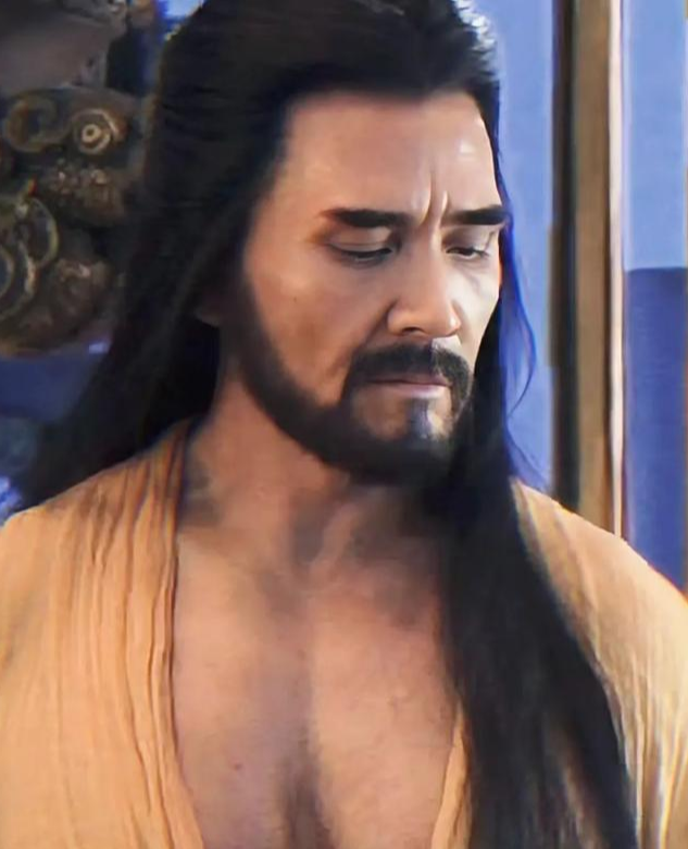 97年男星陈牧驰因胸肌太大出圈!《封神》藏了这么多腹肌小狼狗!