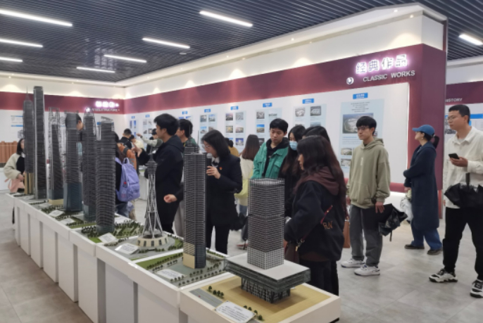 长江大学|上千岗位空缺!国企、500强企业齐聚长江大学,现场“预定”人才!