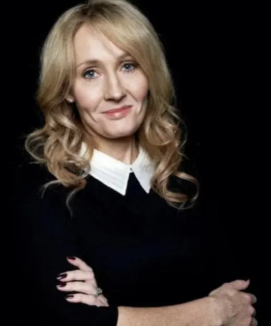 J.K.罗琳|JK罗琳终于胜利,我却因《哈利波特》几位主演的伪善,感到齿冷