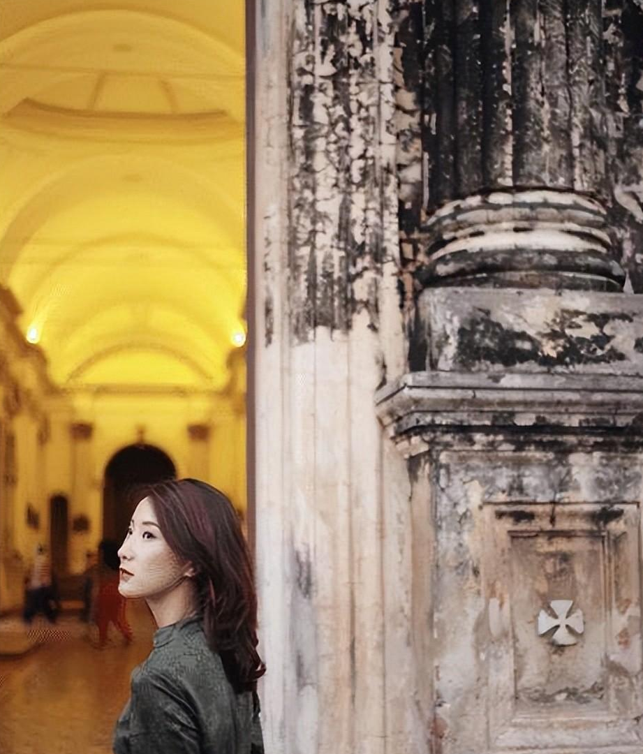 许婧|许婧,爱了陈赫整整14年,离婚后晒照,娇羞无比,女人味愈发强烈