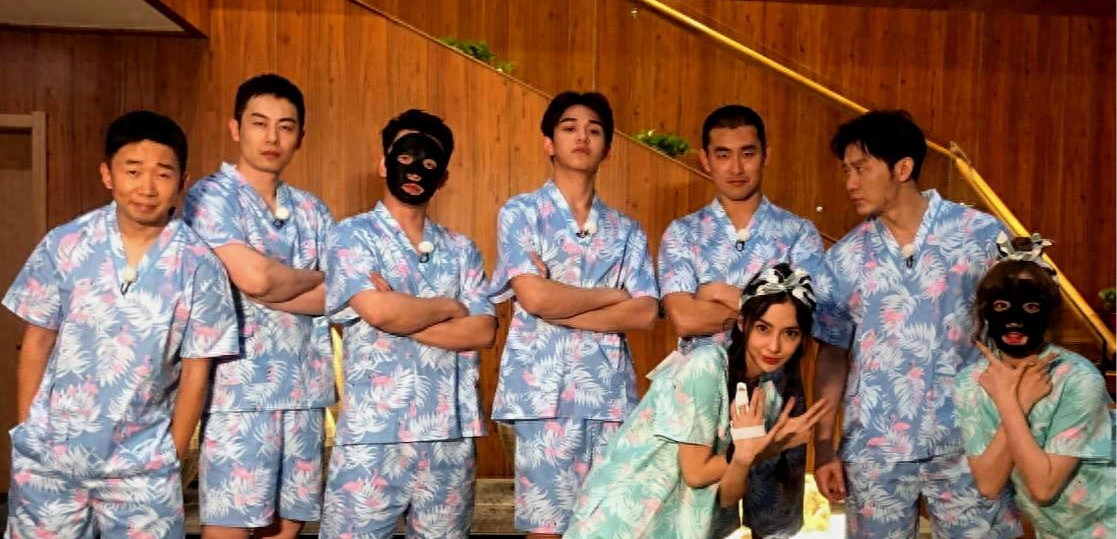 《奔跑吧10》正式官宣，节目组换掉两位老成员，白鹿、周深当了替补