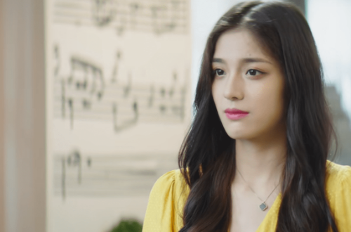 钟丽丽|钟丽丽，长相清纯、外形姣好