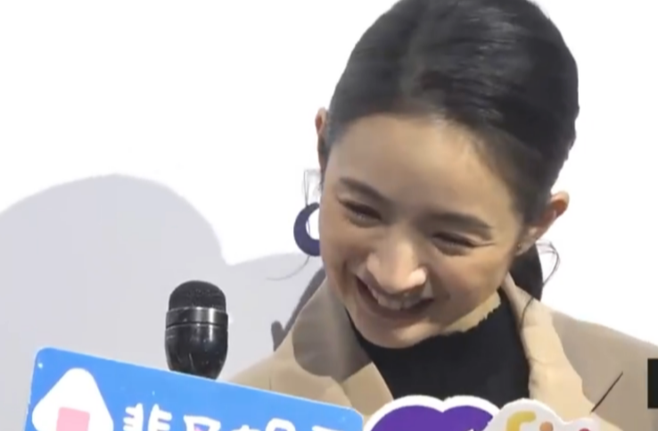 胡歌|林依晨祝福胡歌闪婚当爸,夸胡歌老婆漂亮女儿甜美,友情保鲜18年