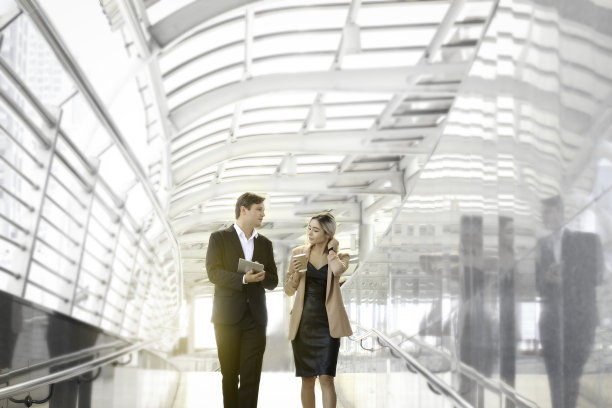 潜规则|关系提拔的人，很容易“被潜规则”，怎么办？