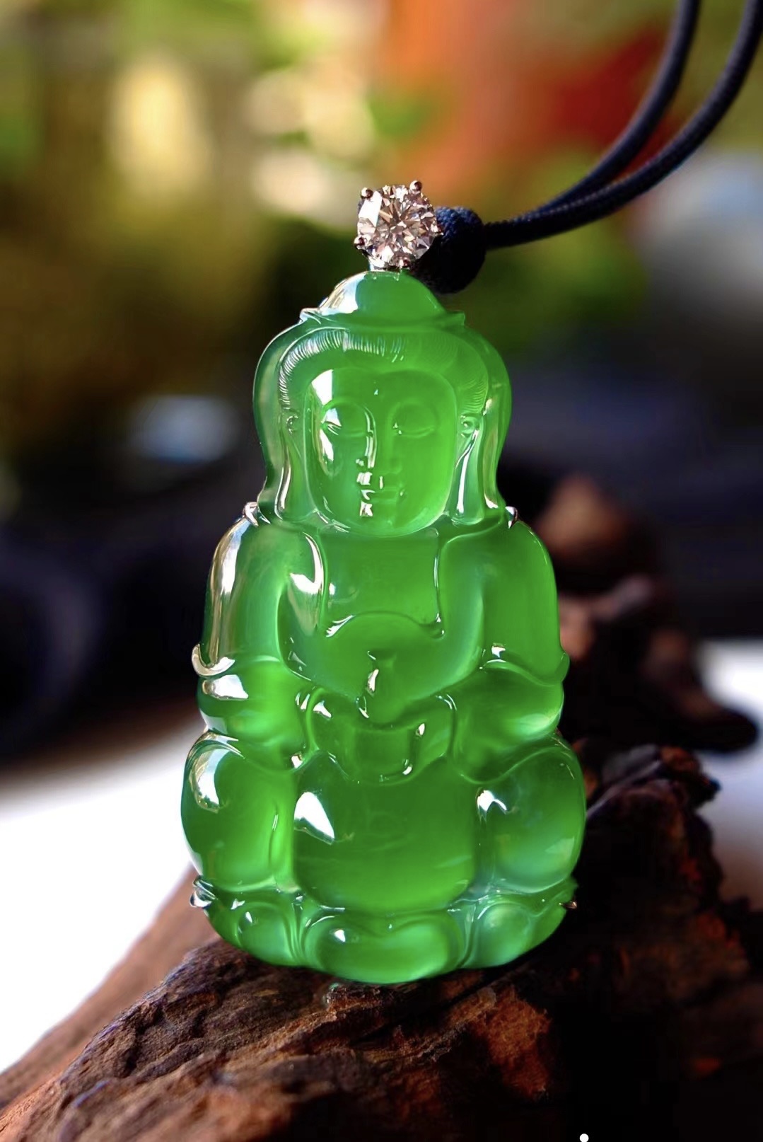 翡翠的韵味,是千年冰润的诗篇