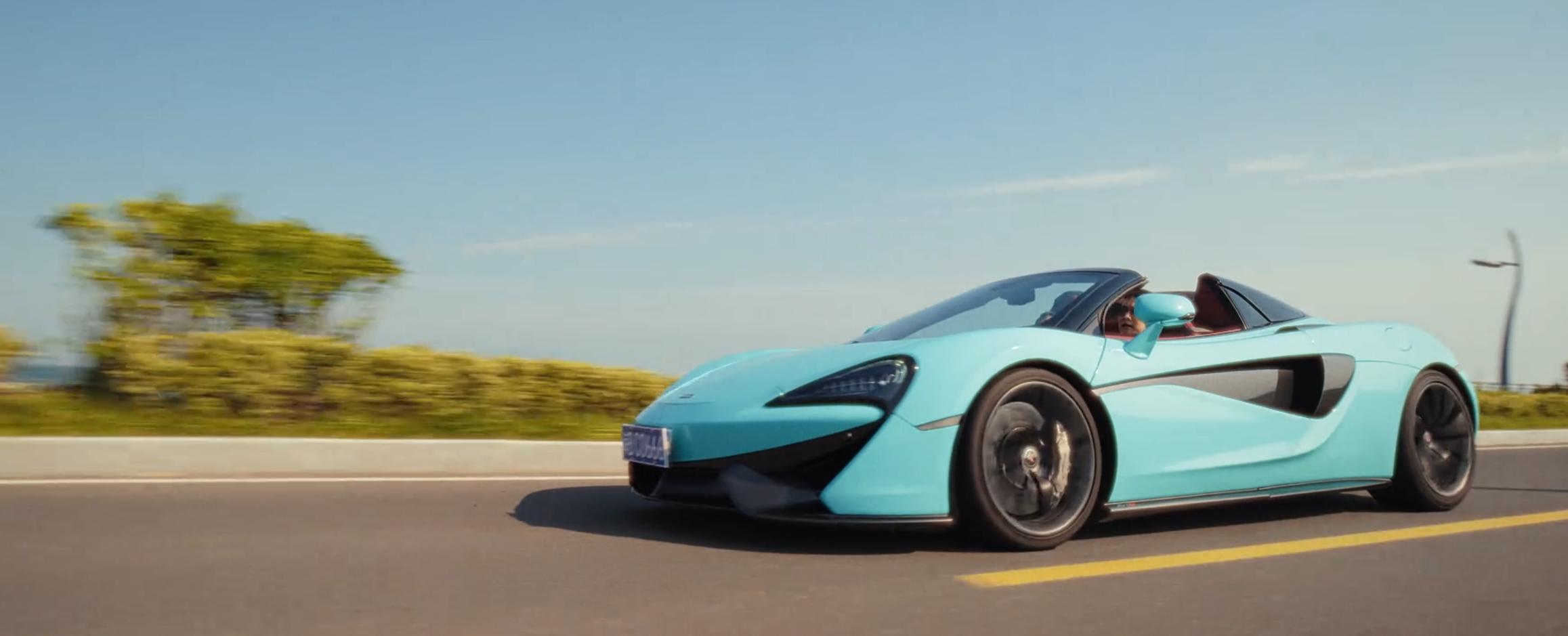 成本仅800万,《穷兄富弟》首映夺第一,小沈阳又抓到喜剧片王炸