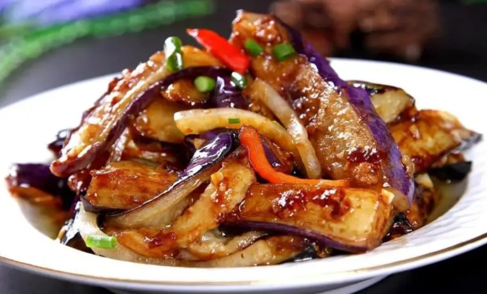 红烧茄子|想吃美味的红烧茄子?看完试着做,包你满意!