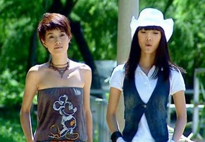 |《奋斗》：年轻人在城市中的艰难打拼之路。