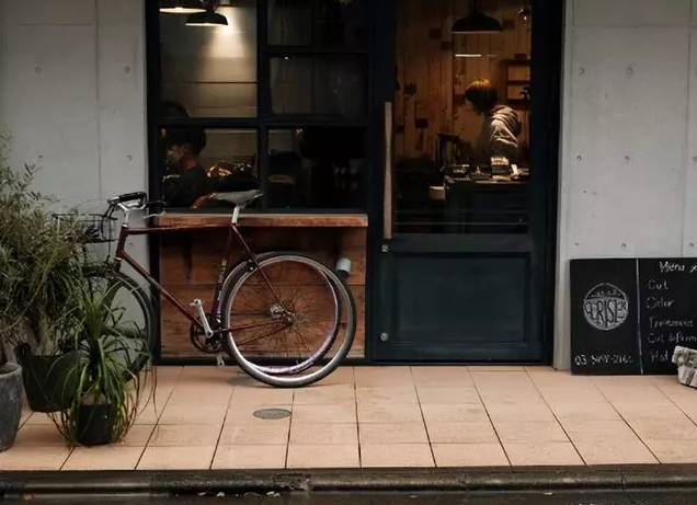 杨迪|杨迪塌房，一点都不冤