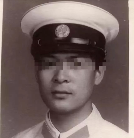 毒品女星复出获影帝兼导演,禁毒民警老婆大哭:「老公永远不会回来了」。