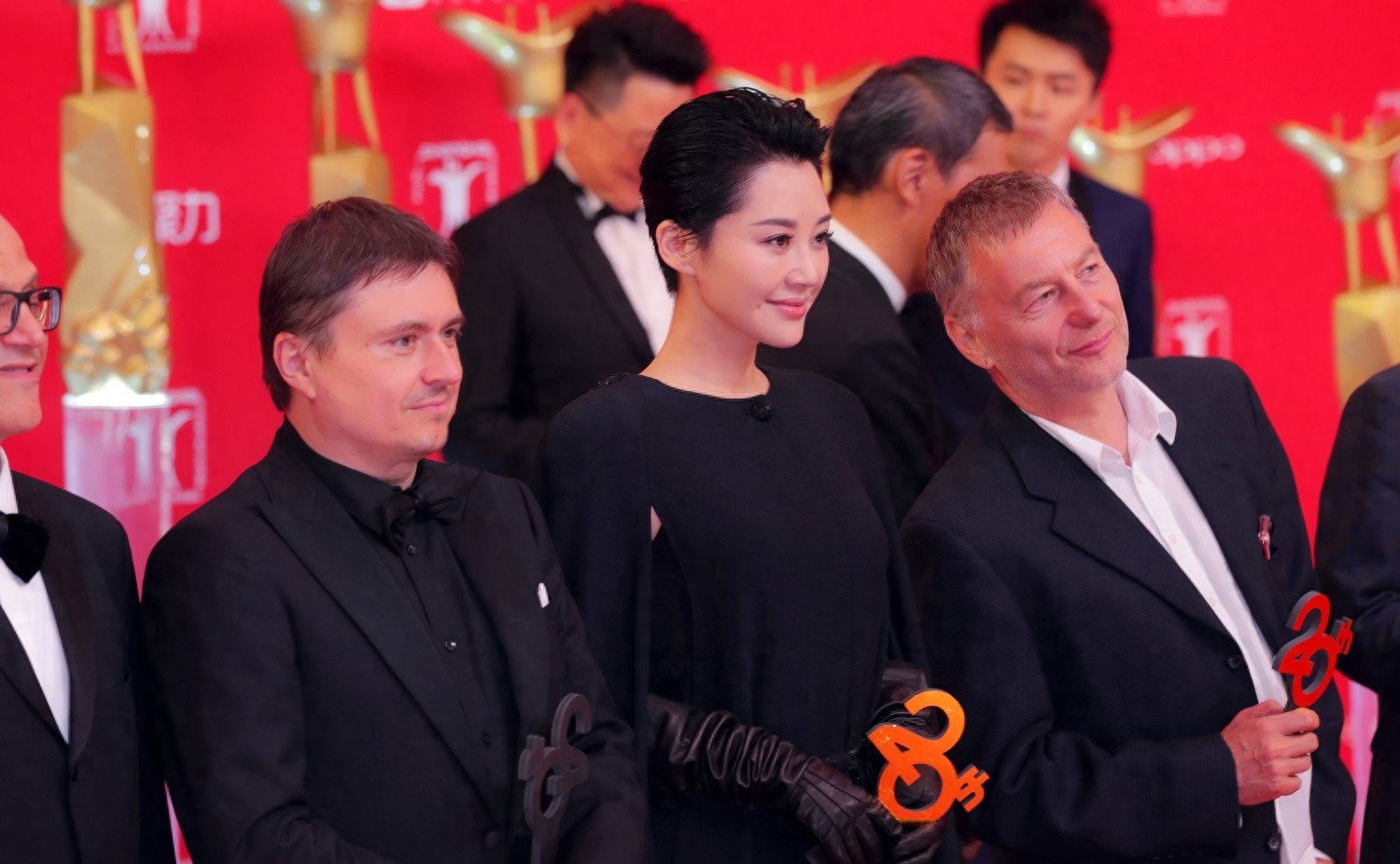 许晴近照惹争议！网友：许晴怎么变成这样了？许晴还没有结婚吗？