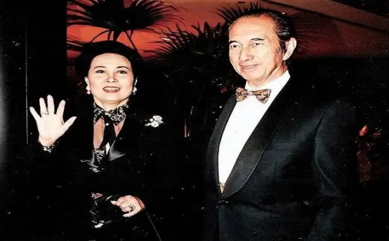 何鸿燊|“赌王”二房太太，家产风波，比电影还精彩