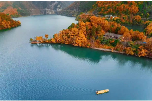 白龙湖|川陕甘三省交界处藏着一个湖，适合遛娃拍照，免费却少有人知