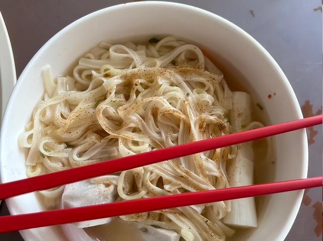 早餐|女子晒山东婆婆做的“糊弄”早餐,没想到引起热议,网友都一边倒