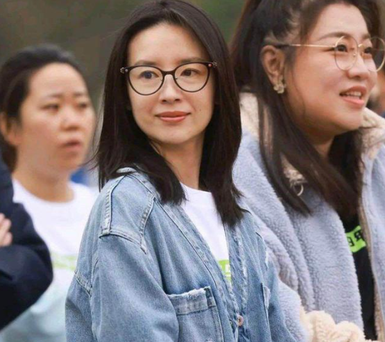 美颜 离开了美颜滤镜之后的董洁,原来长这样!