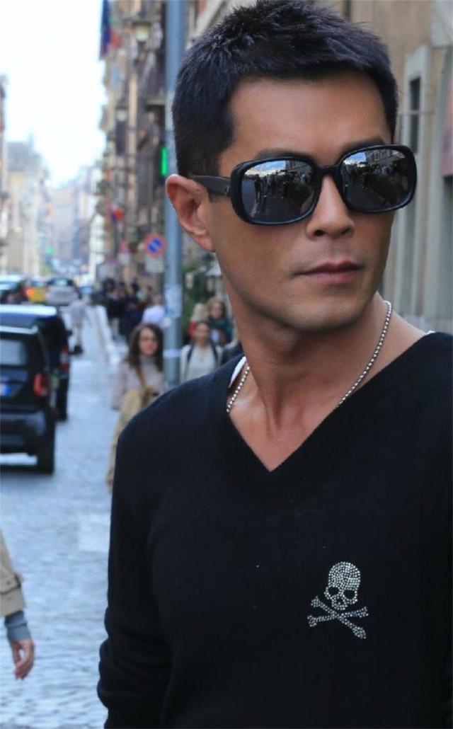 五十岁的宣萱隔空喊话古天乐，我想做试管婴儿，孩子的爸爸希望是古天乐