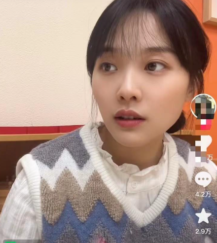 教师|挖呀挖美女幼师已推出140元收费服务,辞职搞直播让人感慨变味了