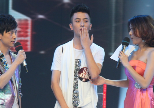 赵帆|再现回忆杀，快乐男声赵帆精彩演绎《追风少年》，爆炸力十足