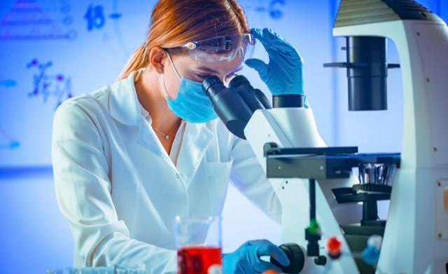 过敏|新冠病毒眼部趋向性？网友怒怼：“下一步抢购什么，直接说吧！”