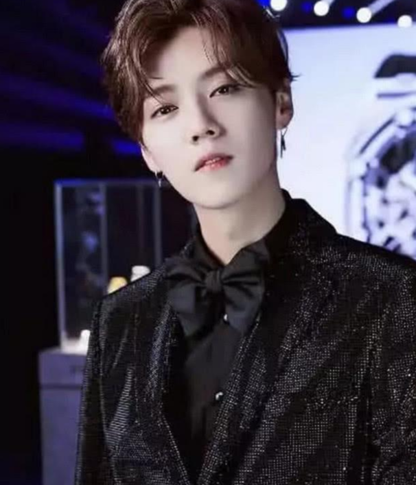 |鹿晗的家世到底有多硬?