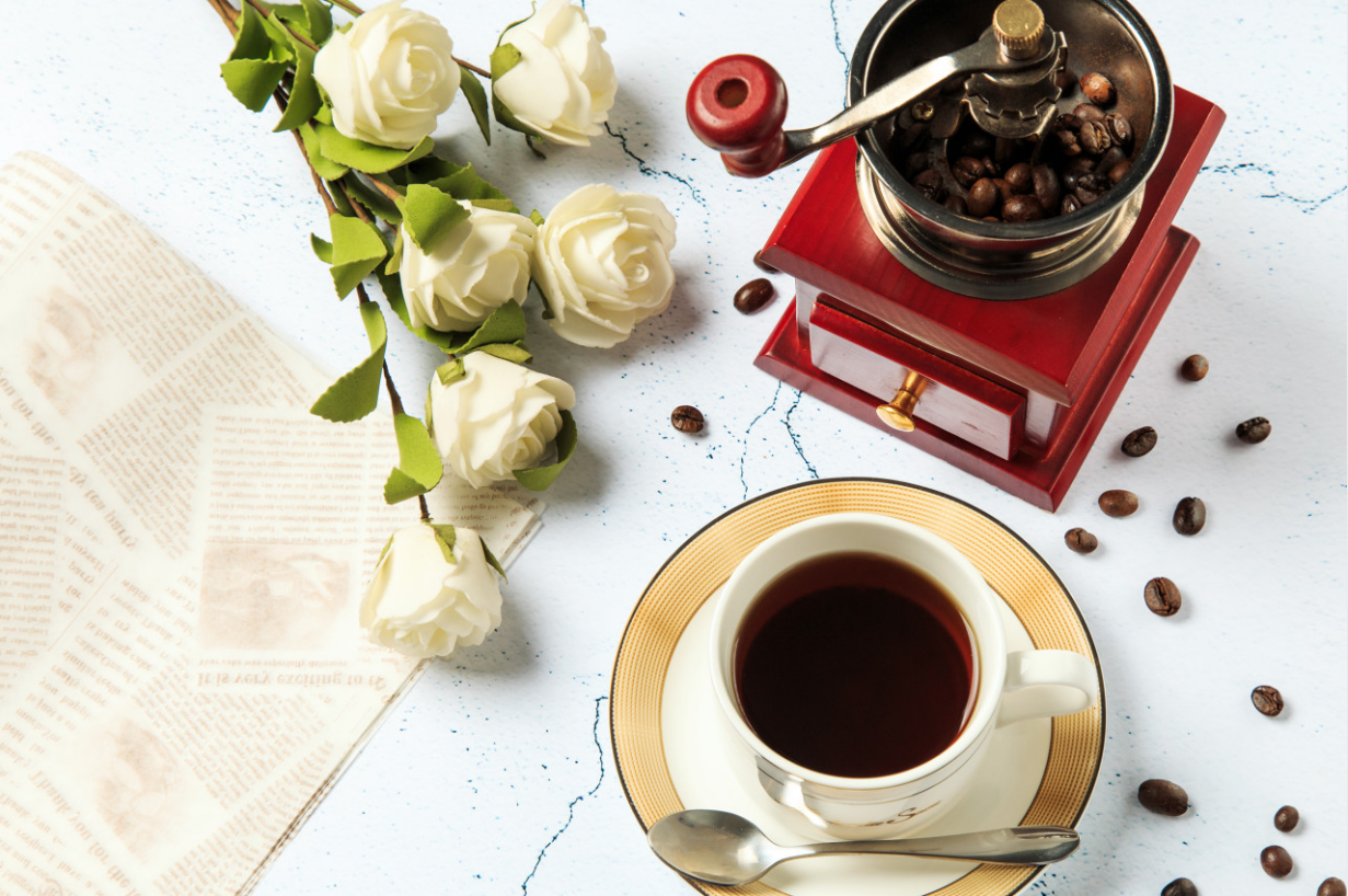 咖啡|瑞幸推出昆仑煮雪咖啡,观夏声明称与之无关,昆仑煮雪酒水商标已申请待实质审查