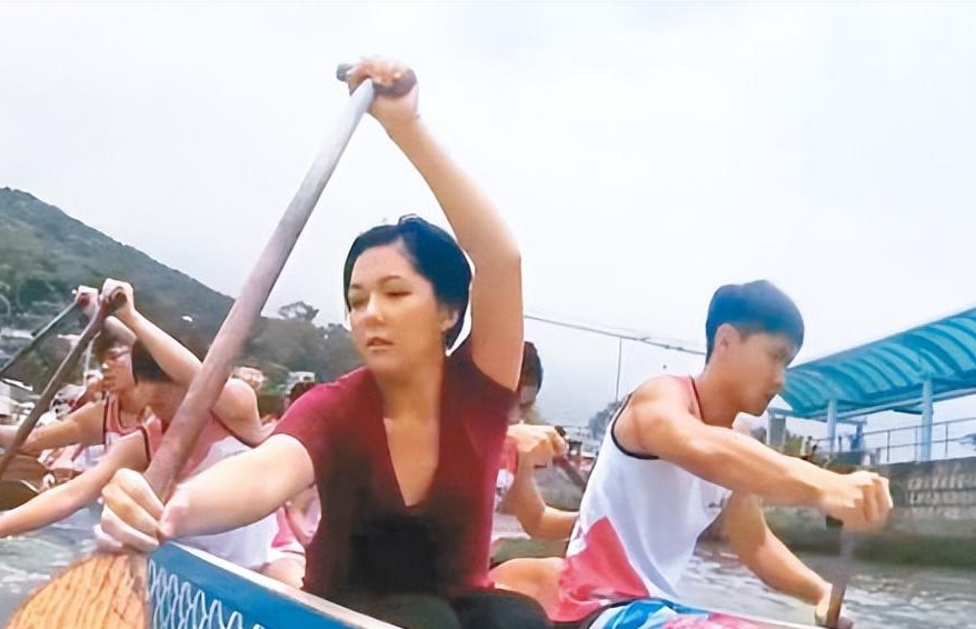 何超欣|港乐第一宝藏甜妹，被黎明毁了