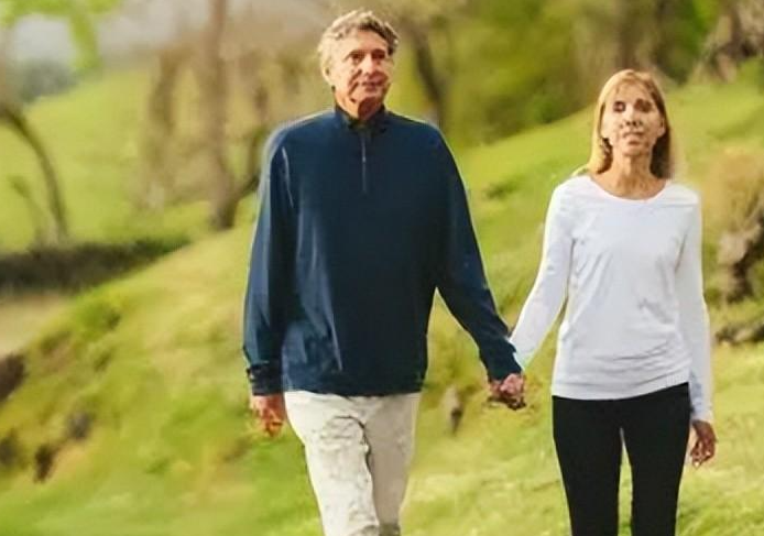 50岁之后是关键期，养肝如养命，你的肝脏需要这些行为来保护！