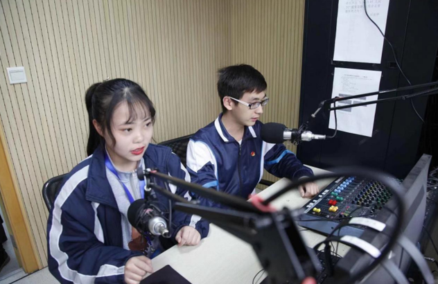 主持人|知名主持人巨星回忆录,从平凡,到成功的历程